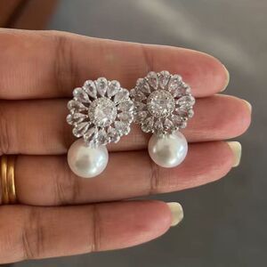 Gorgeous Pearl &Cz Crystal Cluster Drop Earrings